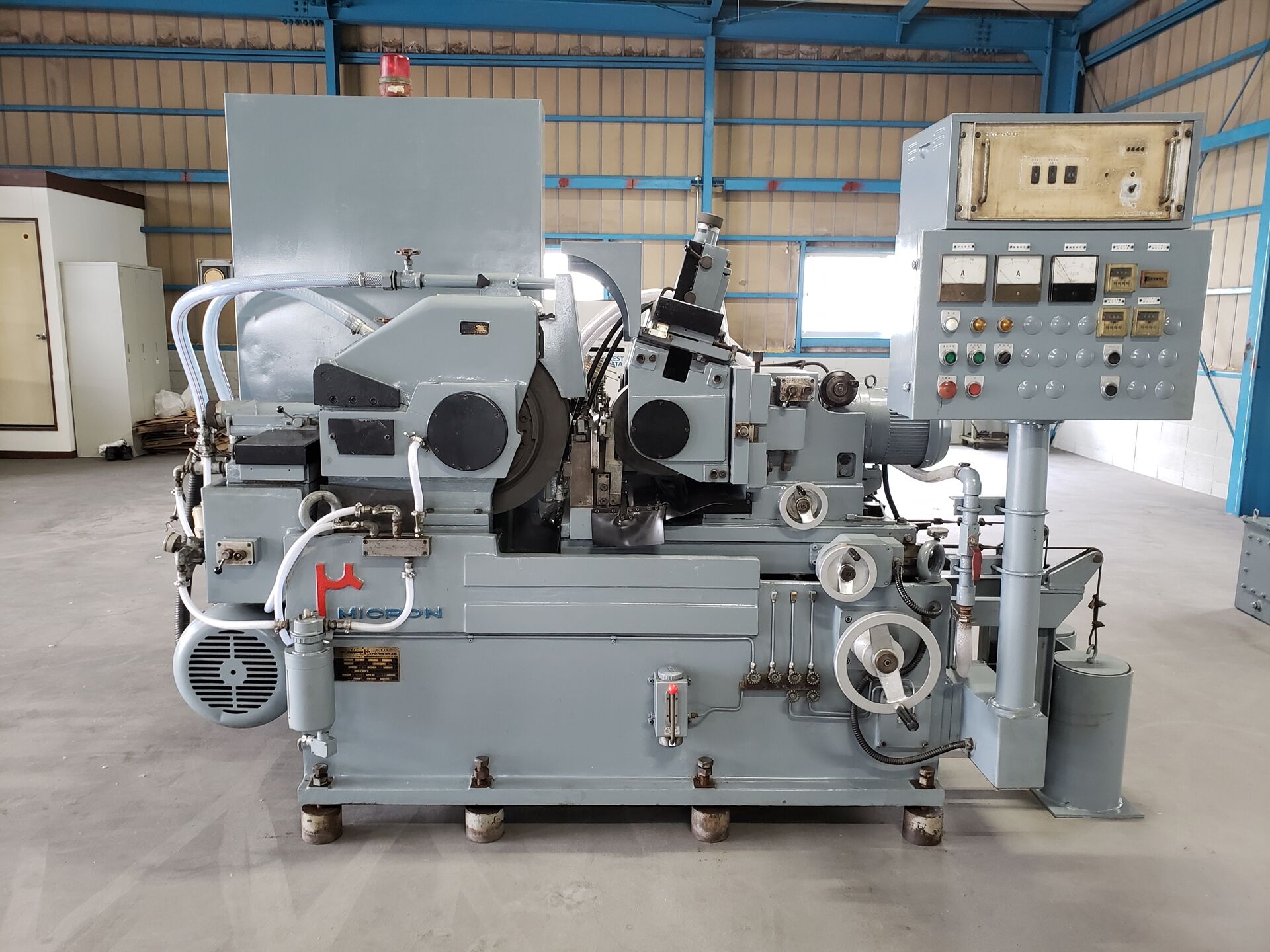 長尺物のセンタレス加工はお任せください！